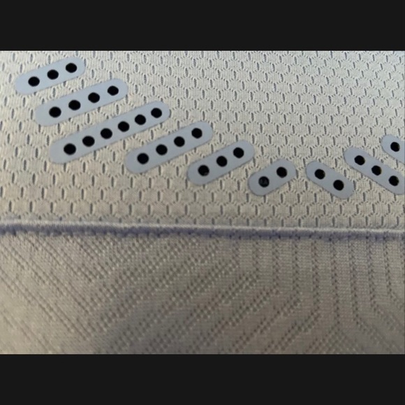 Manchester United jersey - Picture 7 of 10